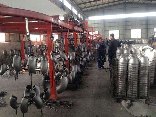 El acero de carbono de JIS soldó con autógena el casquillo de extremo de tubo de gas de BW A234 SMLS 15m m de las instalaciones de tuberías