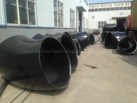 El tubo grande de ASTM B16.9 codea el acero de carbono alrededor de extremos biselados la pieza acodada de 90 grados